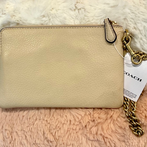 Coach 🎁 X JLo Wristlet with Gold Accents NWT🎁 Gift Ready - Picture 6 of 7
